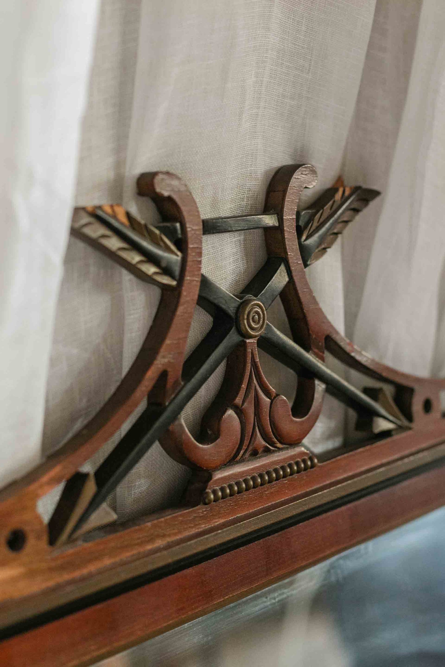 Arrow Federal Style Mirror