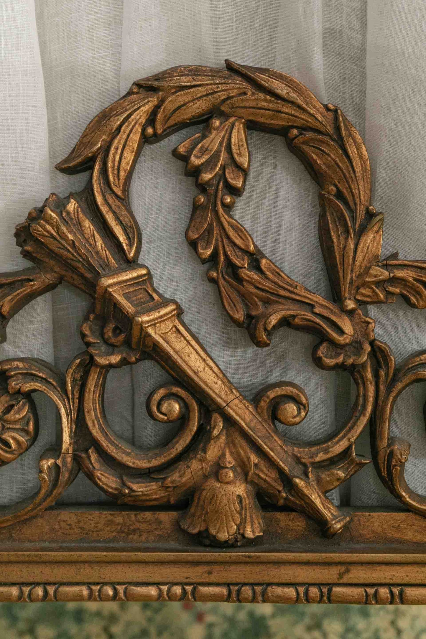 Carved Top Mirror-Giltwood