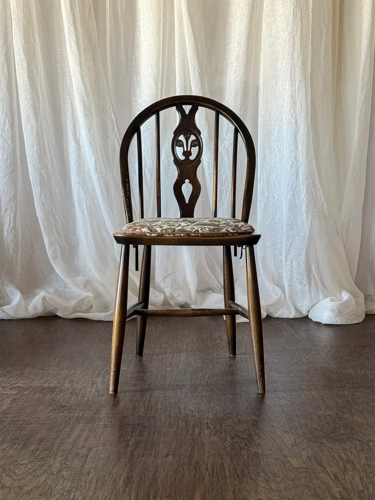 Set of Four Vintage Oval Back Dining Chairs
