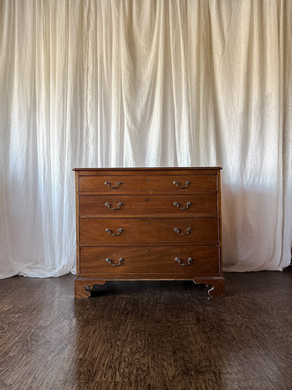 Georgian Mahogany Four Drawer Chest