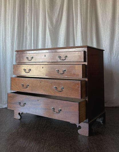 Georgian Mahogany Four Drawer Chest