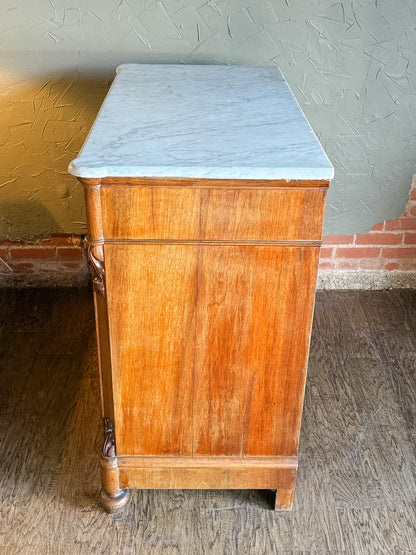 Burr Walnut Cassettone