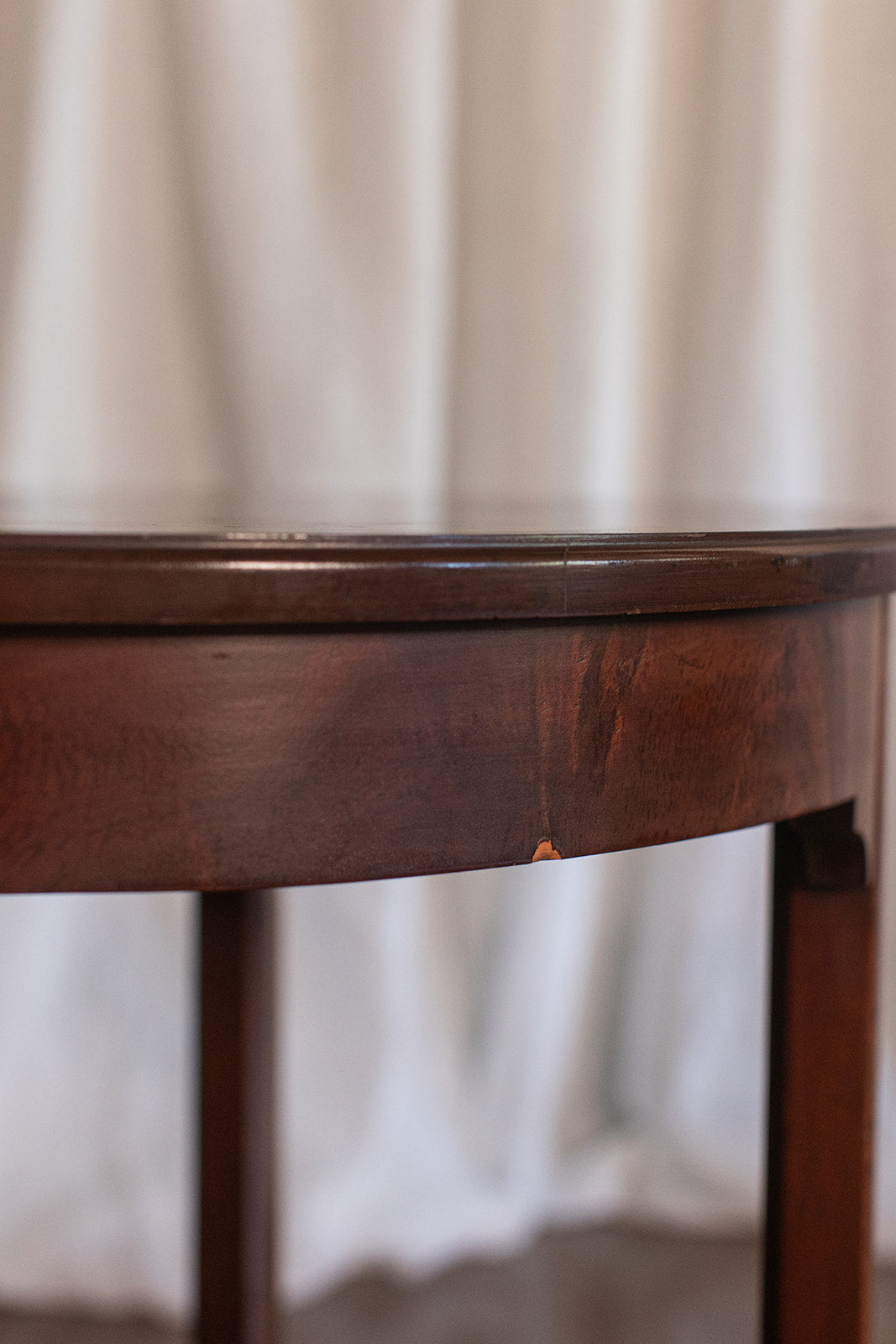 Round Burl Mahogany Table with Inlay Top