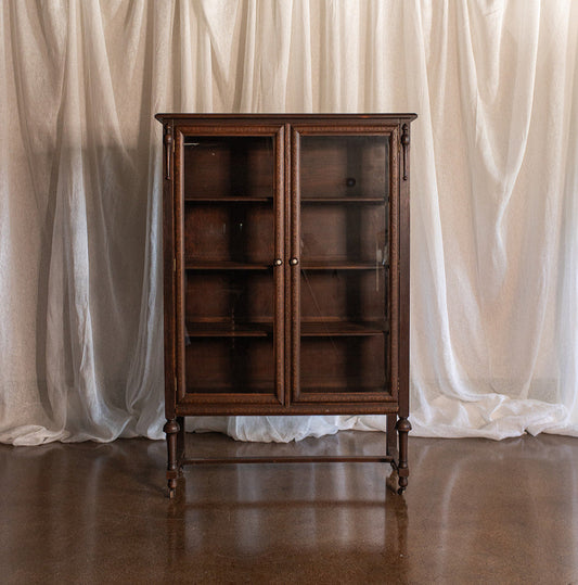 Oak China/Display Curio Cabinet - Late 1800s