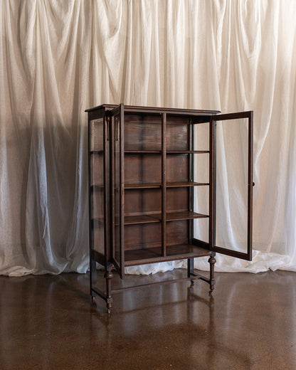 Oak China/Display Curio Cabinet - Late 1800s