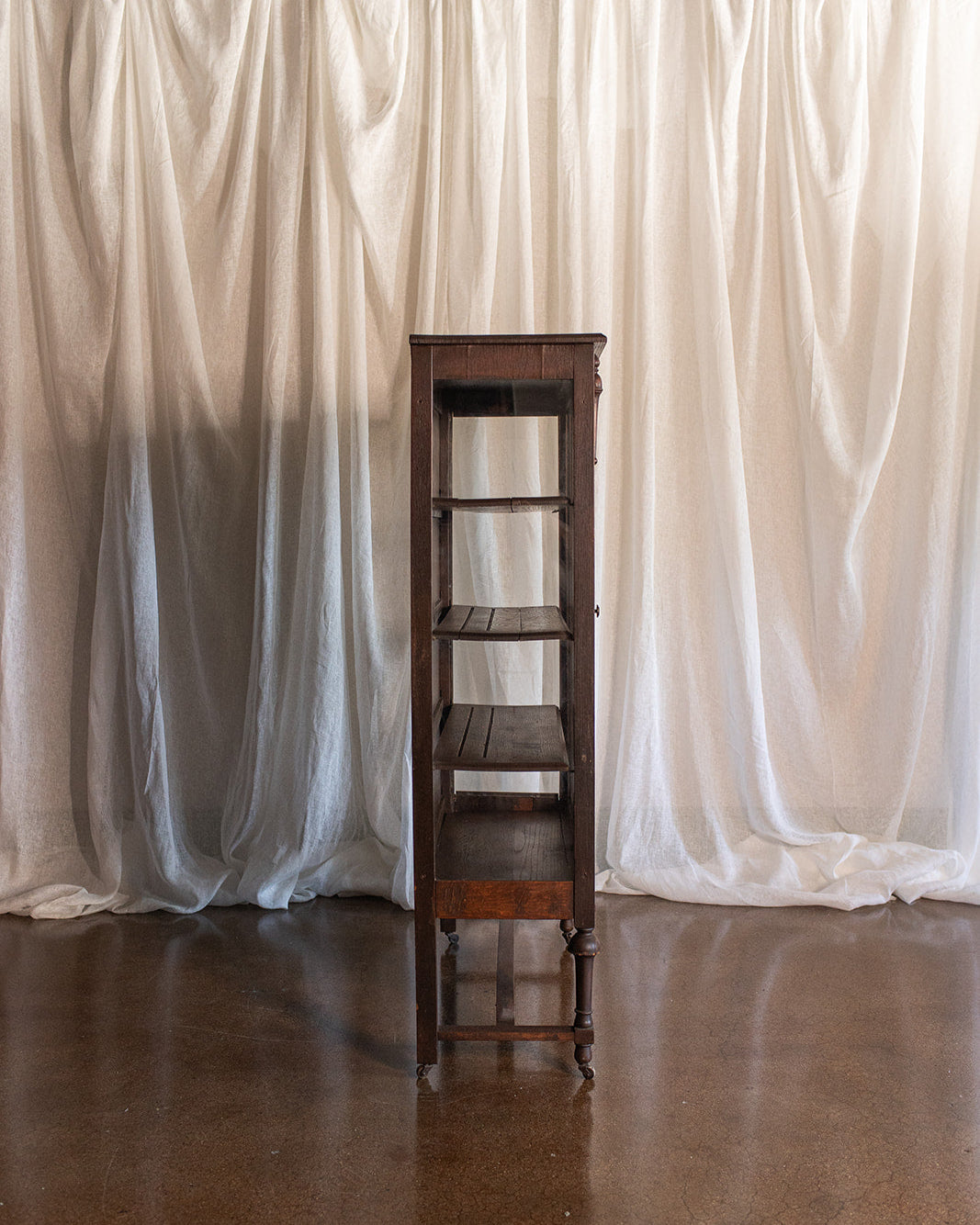 Oak China/Display Curio Cabinet - Late 1800s