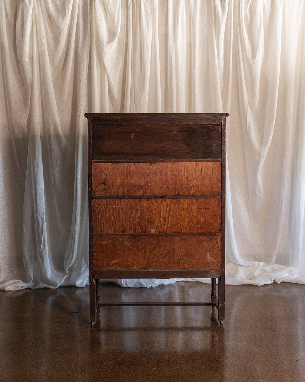 Oak China/Display Curio Cabinet - Late 1800s