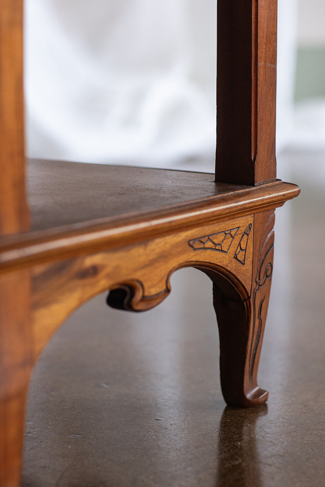 Pair of Art Nouveau Nightstands with Beveled Edge Onyx Tops