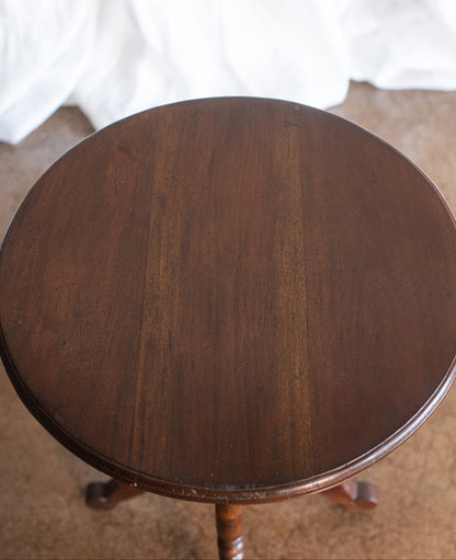 Accent Table with Turned Finial Detail Base - circa 1910