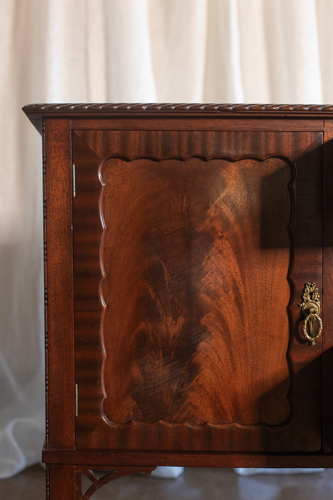 Edwardian Mahogany Sideboard - 19th Century