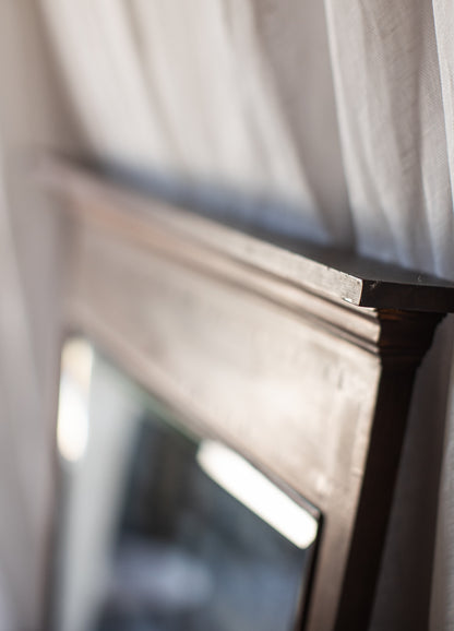 Mahogany Framed Mirror Inlay Detail