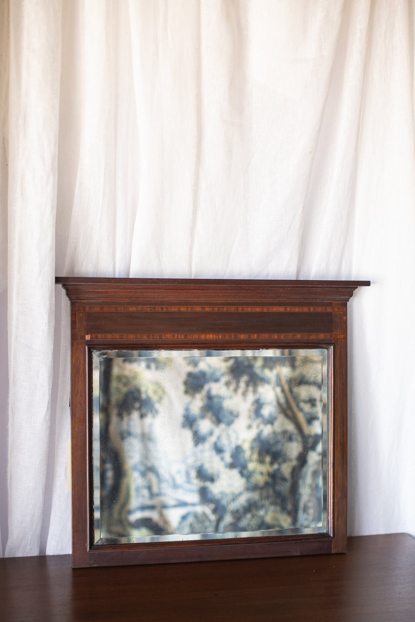 Mahogany Framed Mirror Inlay Detail