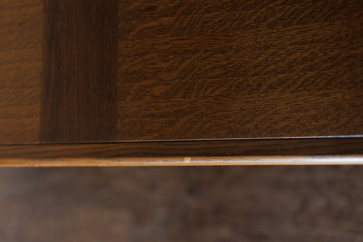 Mid Century Dining Table with Linear Veneer Pattern