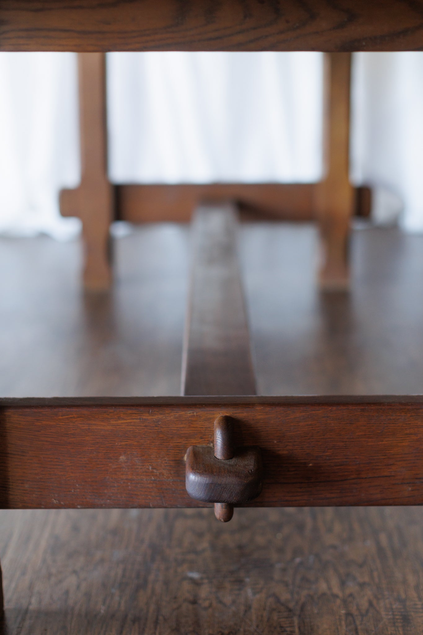 Mid Century Dining Table with Linear Veneer Pattern