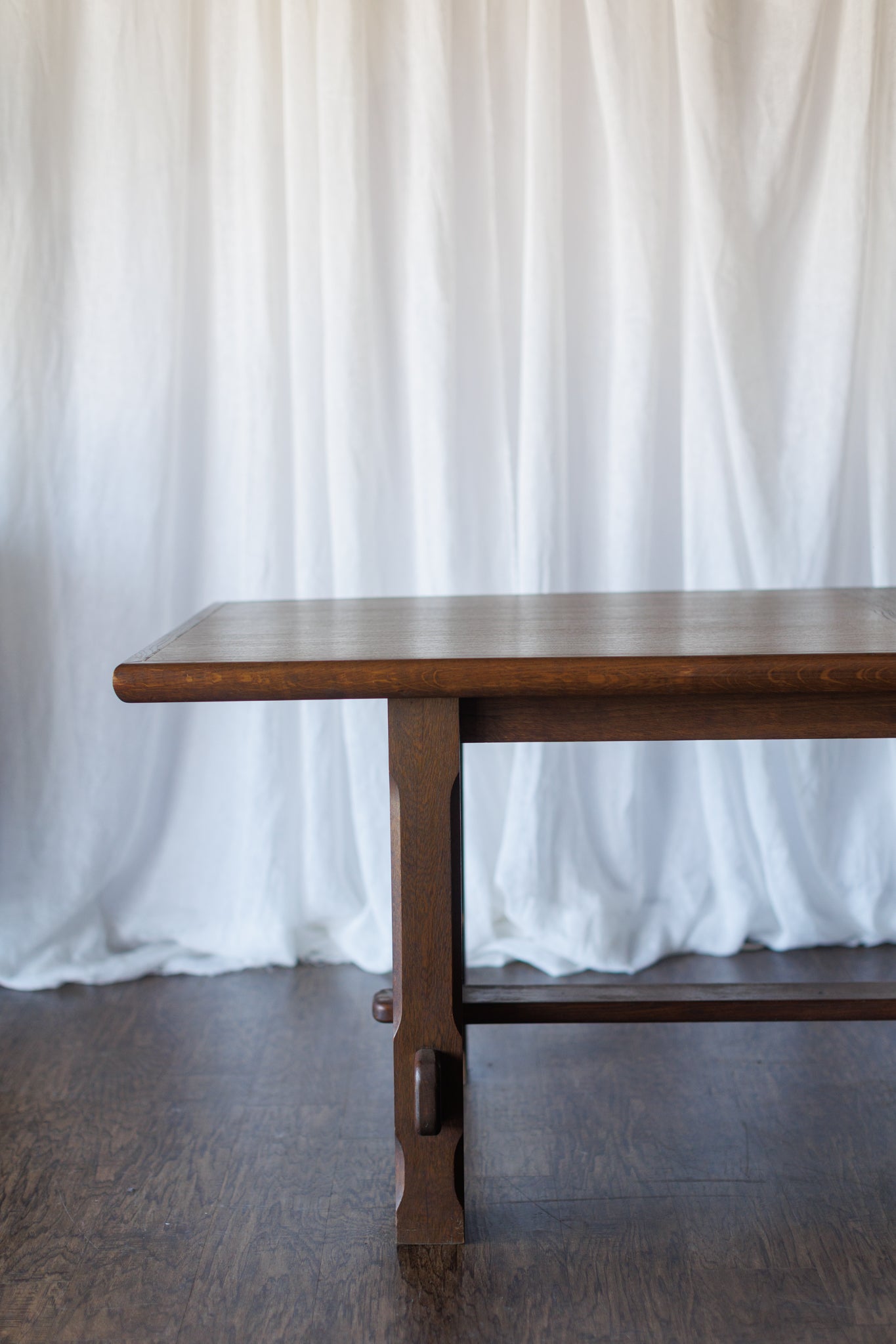 Mid Century Dining Table with Linear Veneer Pattern
