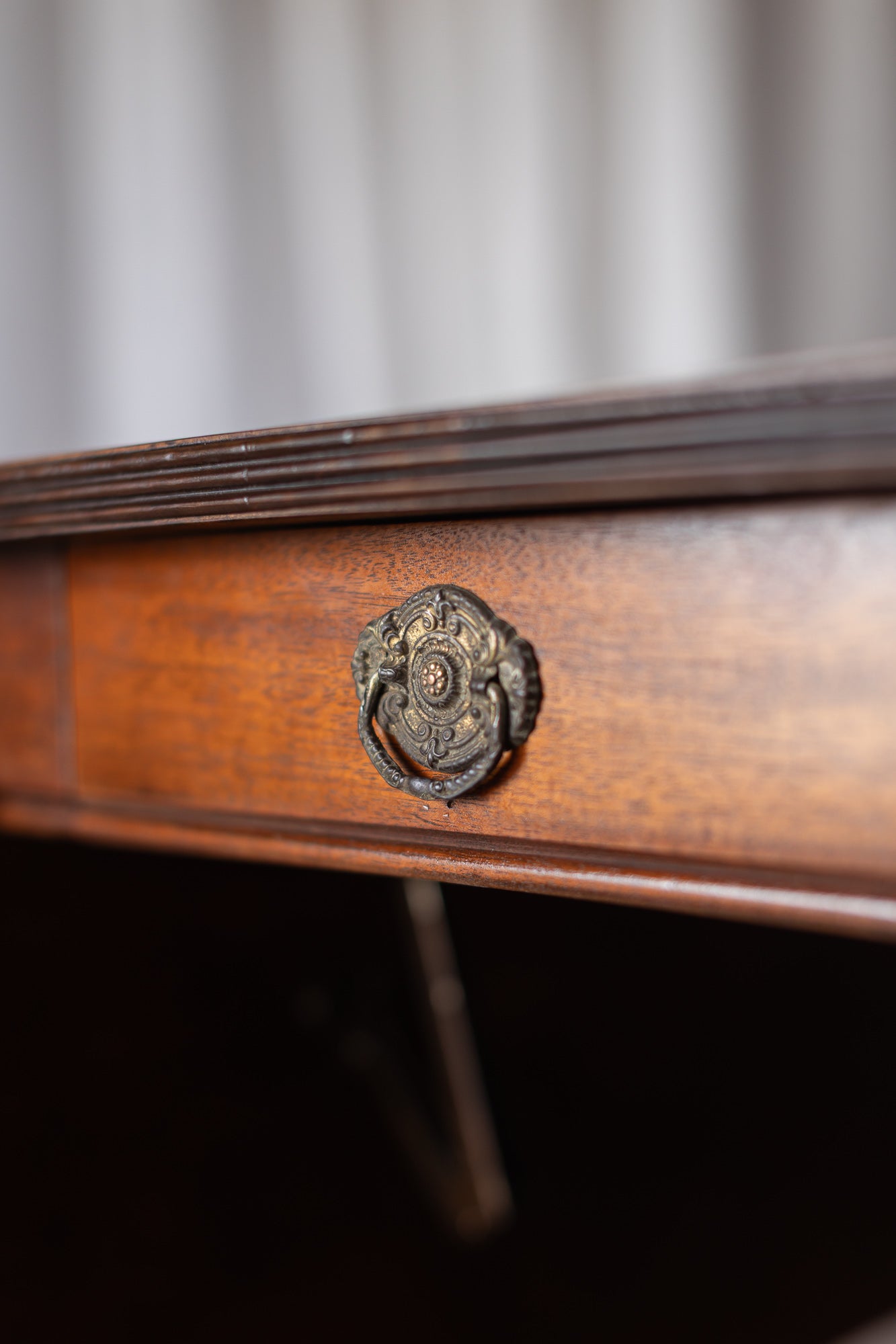 Mahogany Drop-Leaf Pedestal Table with Brass-Capped Feet