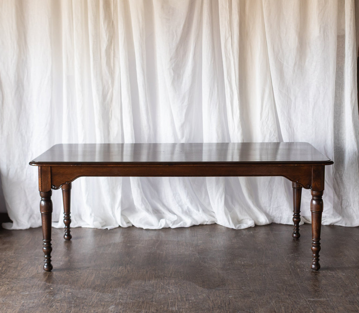 William & Mary Dark Wood Dining Table