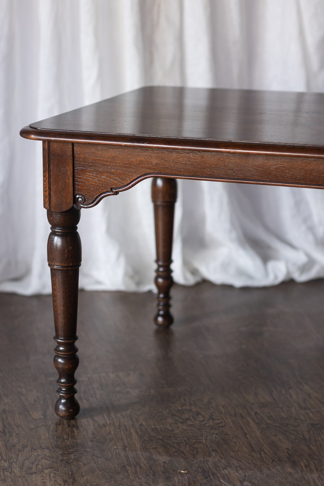 William & Mary Dark Wood Dining Table