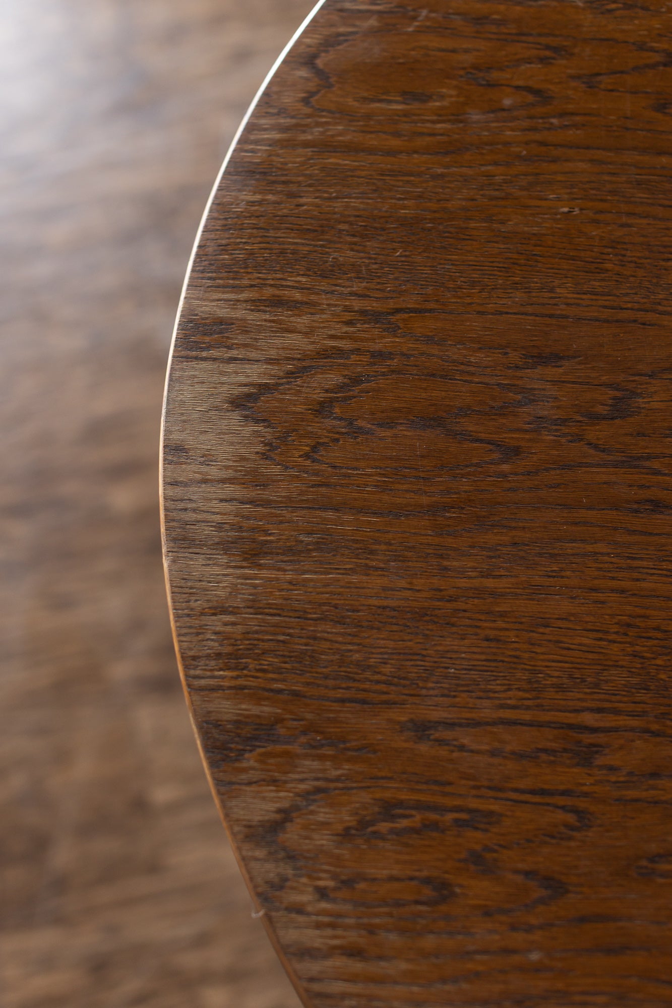 The Perfect Size Round Pedestal Base Table