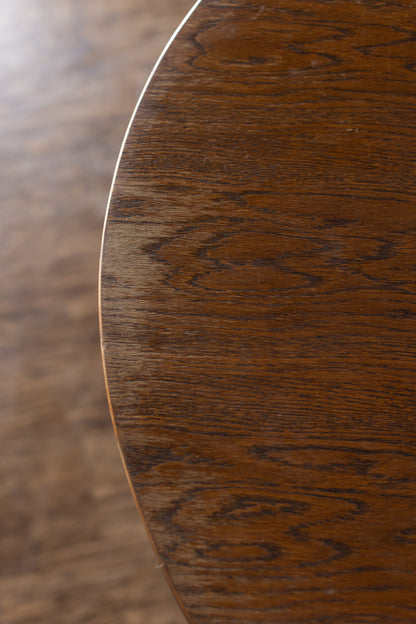 The Perfect Size Round Pedestal Base Table