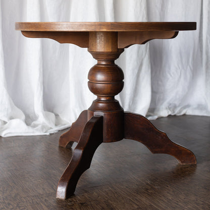 The Perfect Size Round Pedestal Base Table