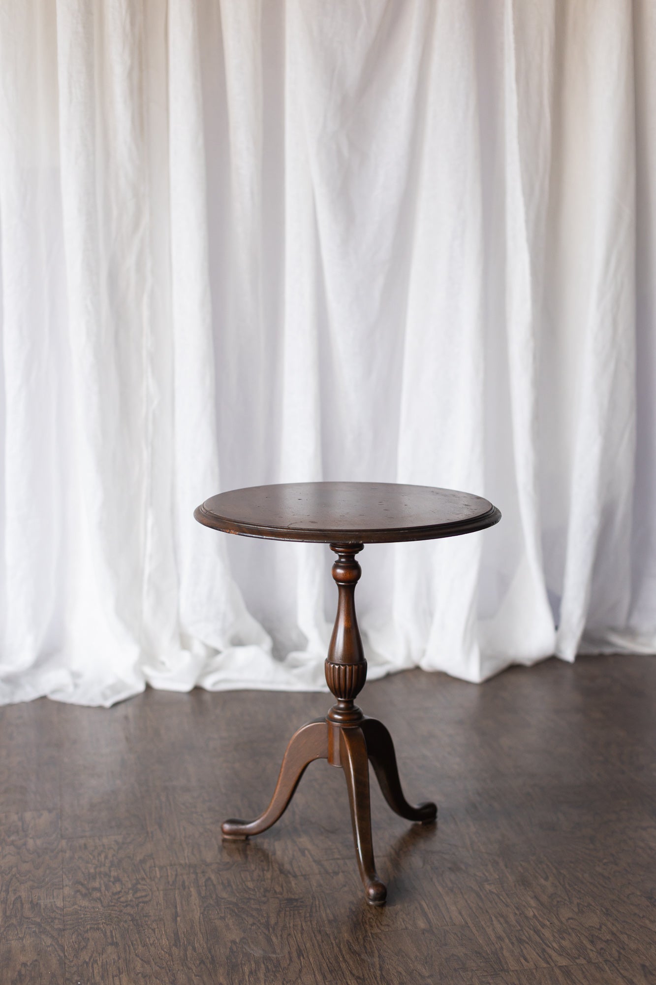 Petite Mahogany Pedestal Table