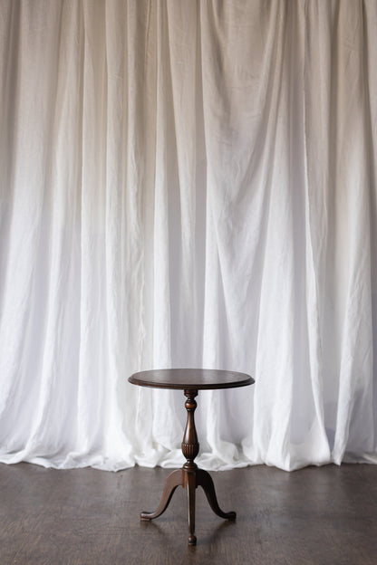 Petite Mahogany Pedestal Table