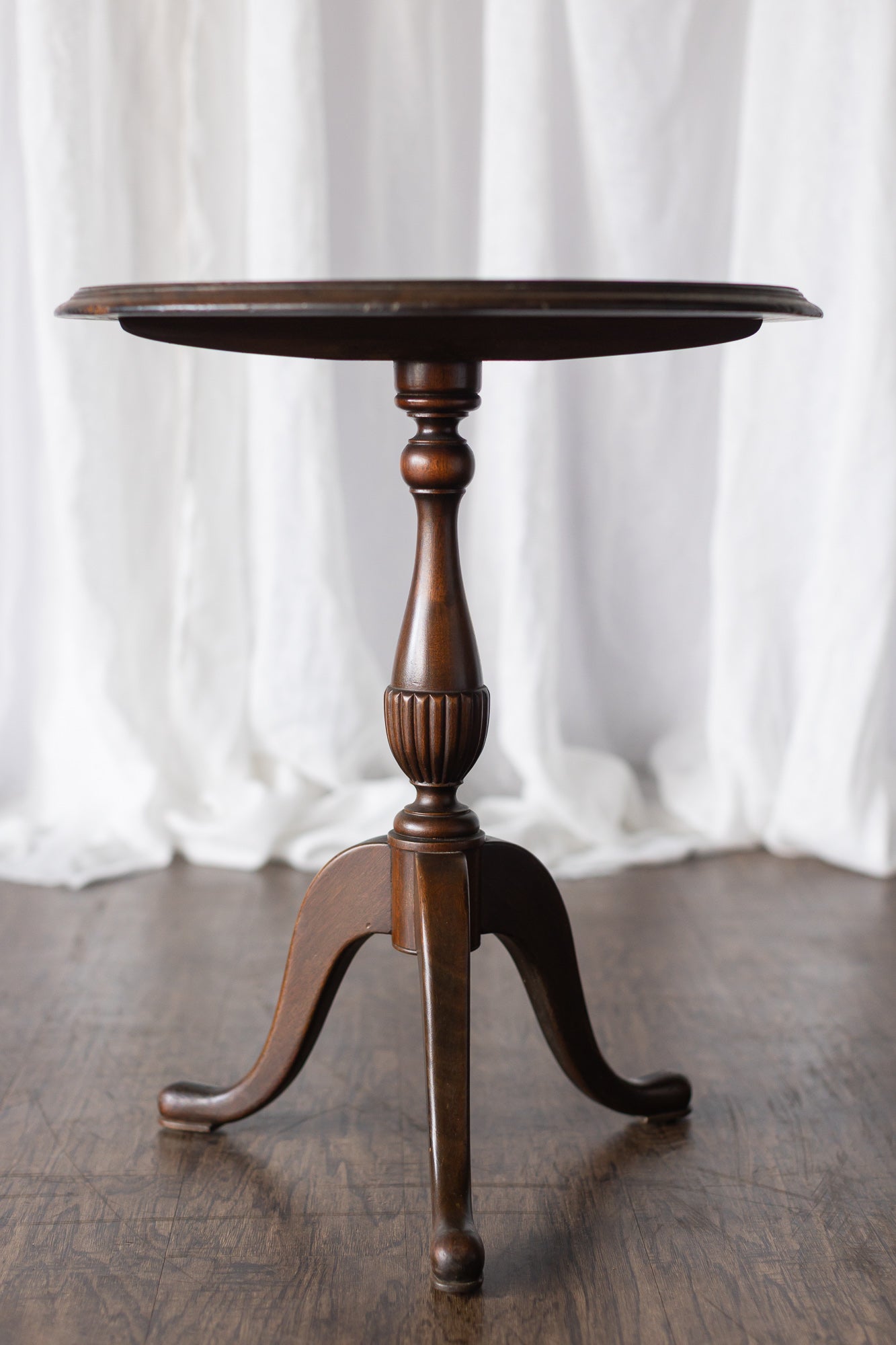 Petite Mahogany Pedestal Table