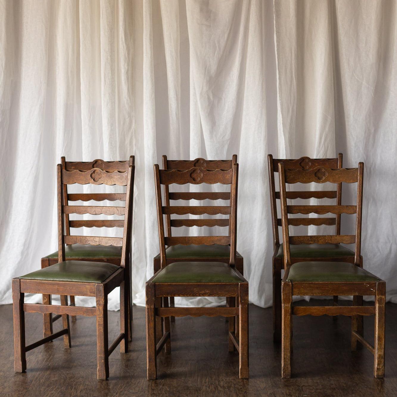 Set of 6 Scallop Chairs with Green Seats