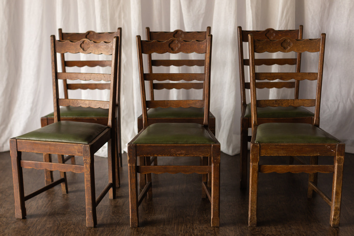 Set of 6 Scallop Chairs with Green Seats
